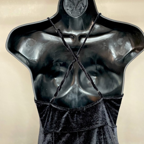 NYE Black Velvet Jumper - Picture 4 of 7